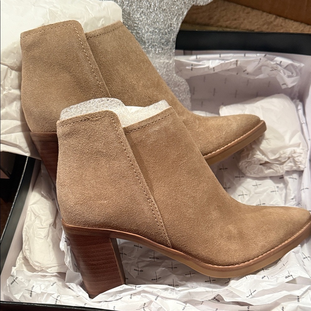 Dolce Vita Mushroom Suede Heeled Boots Size 6.5 New in Box